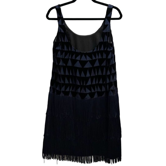 MUSE Fringed Flapper Style Geometric Pattern Navy Black Dress Size 8 - Picture 2 of 4